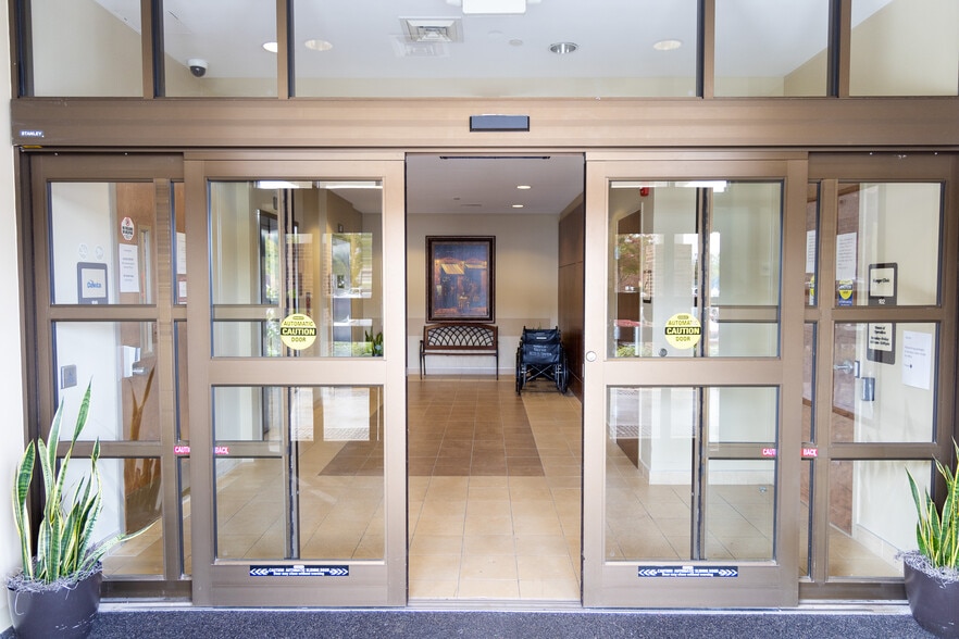 3031 New Bern Ave, Raleigh, NC for lease - Interior Photo - Image 2 of 2