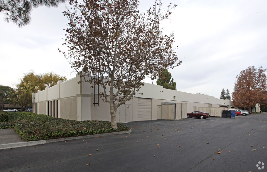 2255 Martin Ave, Santa Clara, CA for lease - Building Photo - Image 3 of 8