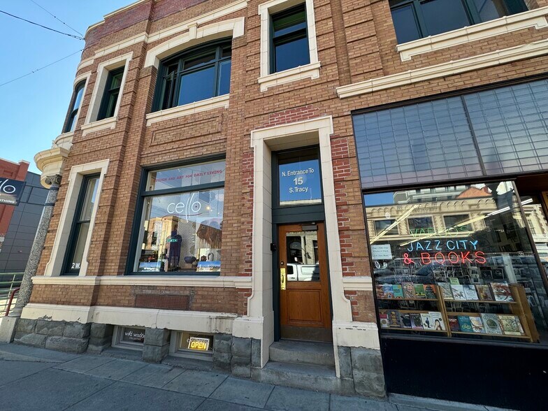 15 S Tracy Ave, Bozeman, MT à louer - Photo du bâtiment - Image 3 de 21
