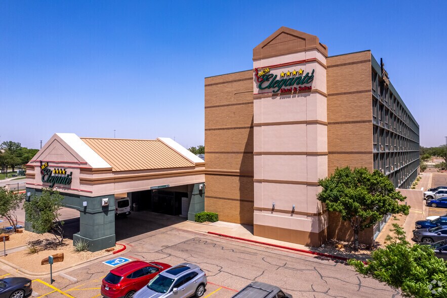 801 Avenue Q, Lubbock, TX à vendre - Photo du bâtiment - Image 2 de 19