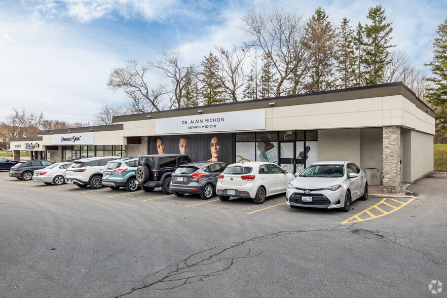 347-375 St. Laurent Blvd, Ottawa, ON à louer - Photo du bâtiment - Image 2 de 4