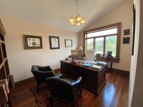 112 W Doty Ave, Summerville, SC for lease Interior Photo- Image 1 of 8