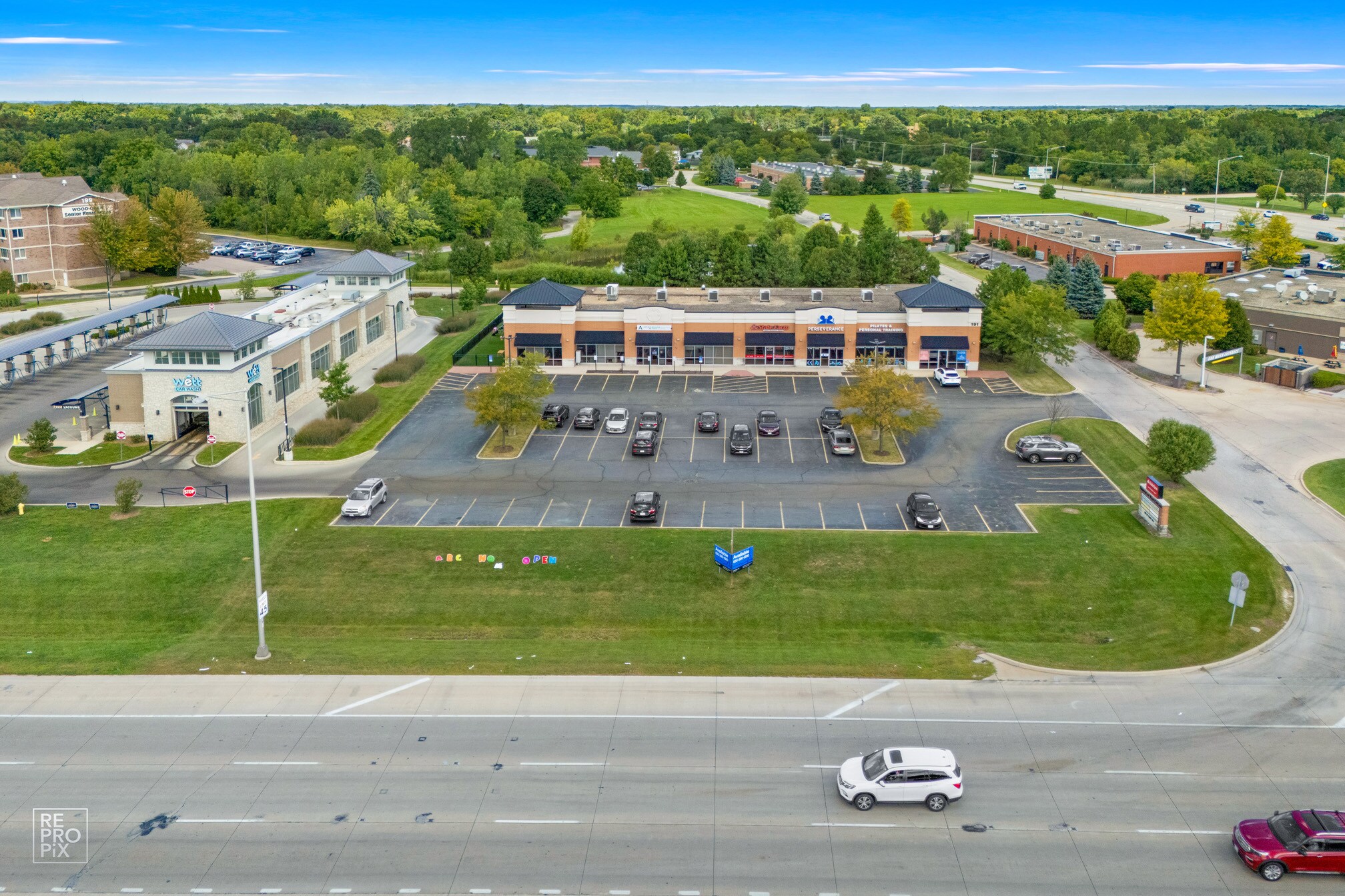 191 W North Ave, West Chicago, IL à vendre Photo du bâtiment- Image 1 de 1