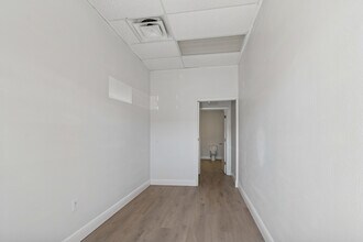 8800 49th St N, Pinellas Park, FL for lease Interior Photo- Image 2 of 17
