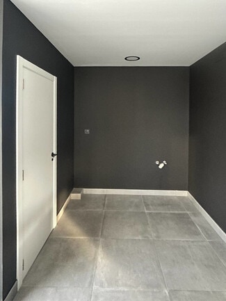 Plus de détails pour Commerce de détail à louer