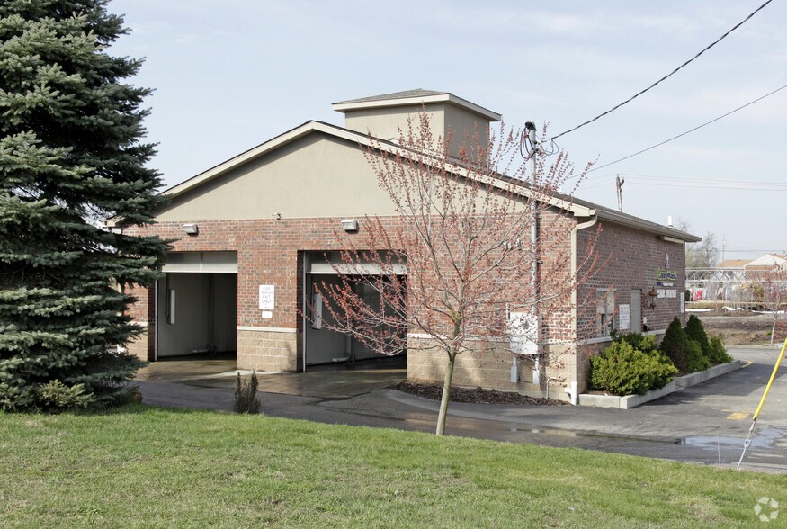 5441 Steubenville Pike, McKees Rocks, PA à louer - Photo du bâtiment - Image 2 de 2