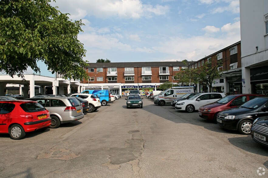 High St, Gerrards Cross à vendre - Photo du bâtiment - Image 3 de 11