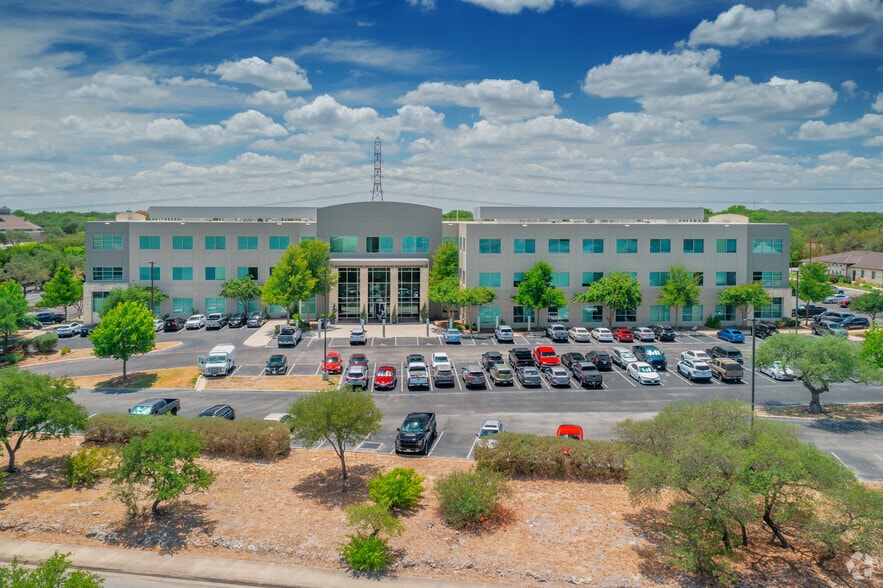 4350 Lockhill Selma Rd, Shavano Park, TX à louer - Photo du bâtiment - Image 2 de 5