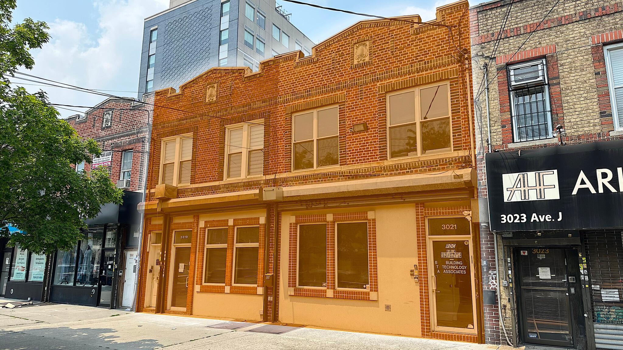 3019 - 3021 Avenue J portfolio of 2 properties for sale on LoopNet.ca Building Photo- Image 1 of 3