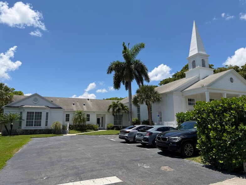 200 SE 7th Ave, Delray Beach, FL à vendre - Photo du bâtiment - Image 3 de 12