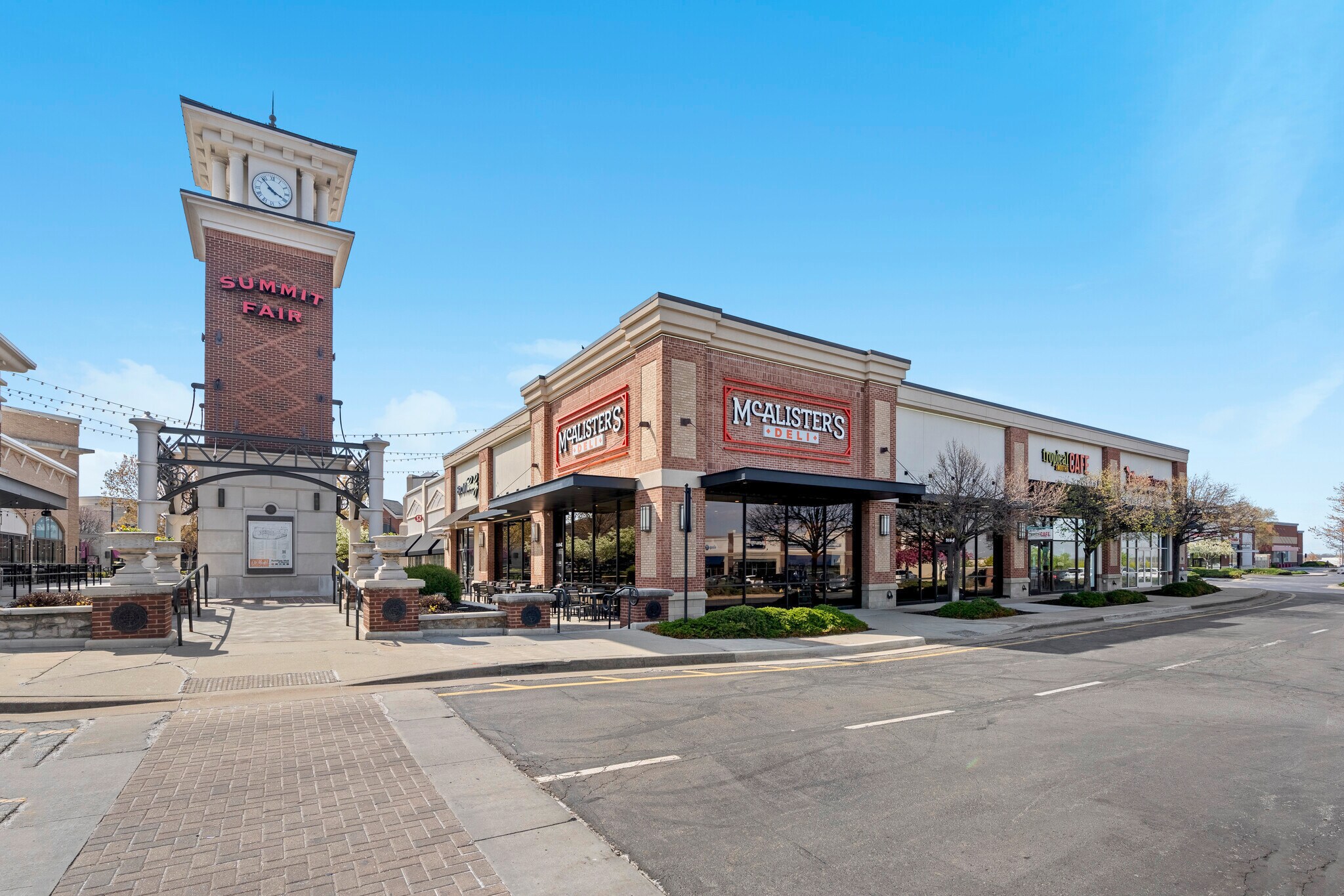 840 NW Blue Pky, Lee's Summit, MO for sale Building Photo- Image 1 of 1