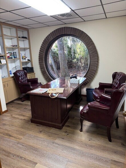 1133 SE 18th Pl, Ocala, FL à vendre - Photo intérieure - Image 3 de 6