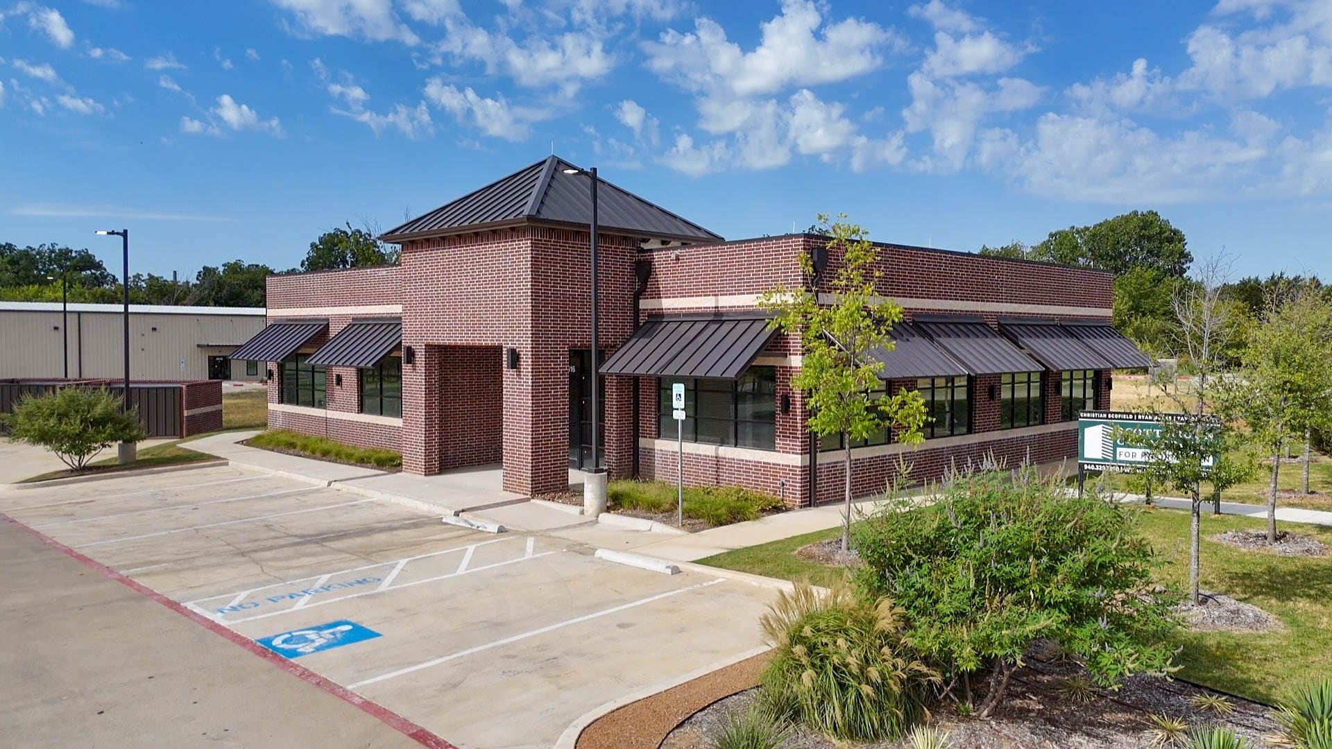 3622 Duchess, Denton, TX for lease Building Photo- Image 1 of 8