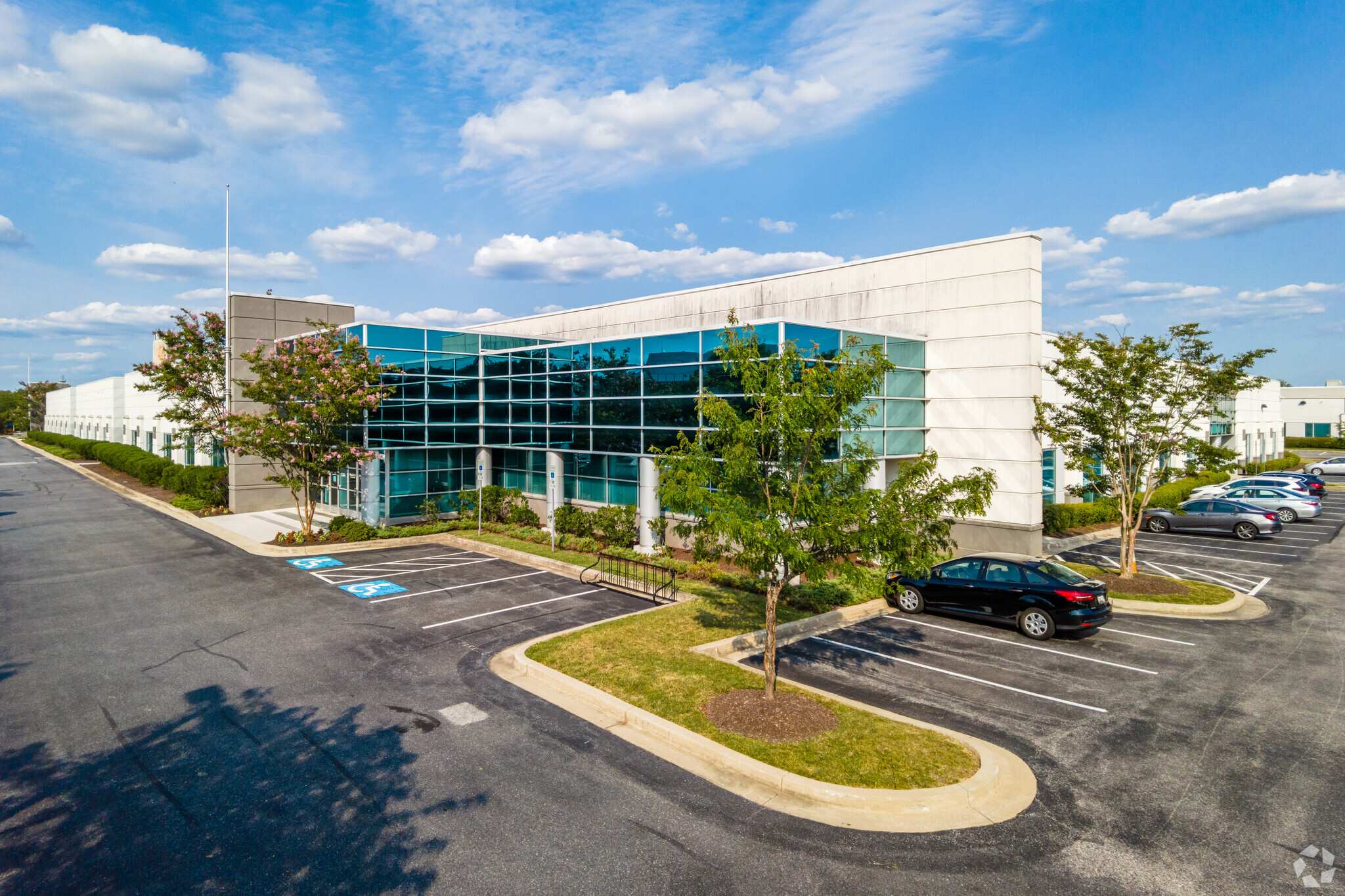 7229 Parkway Dr, Hanover, MD for lease Building Photo- Image 1 of 6