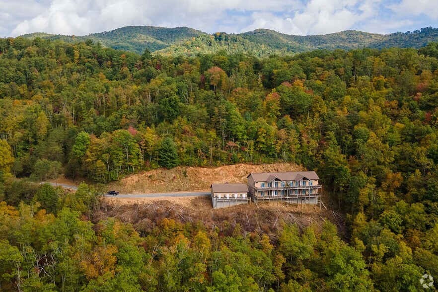 534 Preservation Trl, Sylva, NC à vendre - Photo du bâtiment - Image 1 de 1