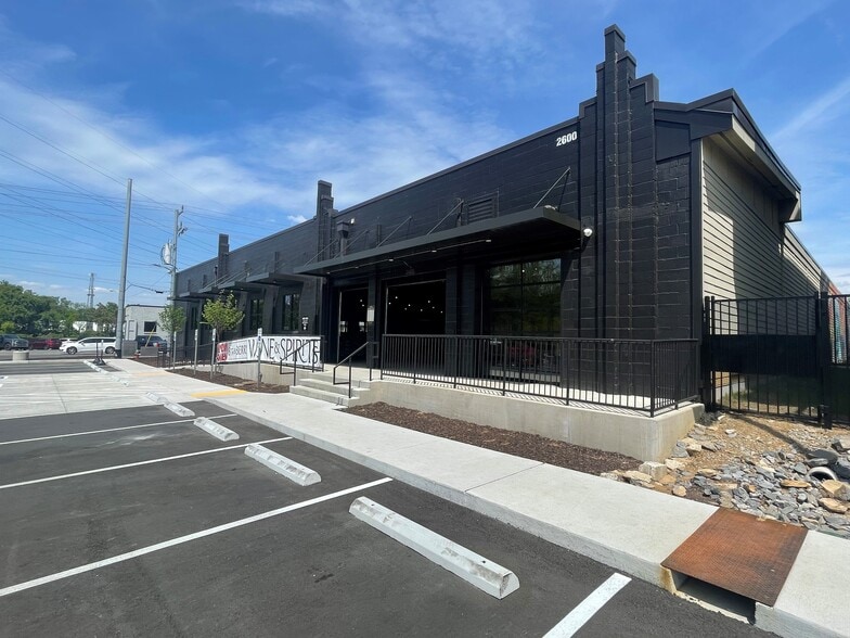 2600-2602 Fessey Park Rd, Nashville, TN for lease - Building Photo - Image 3 of 11