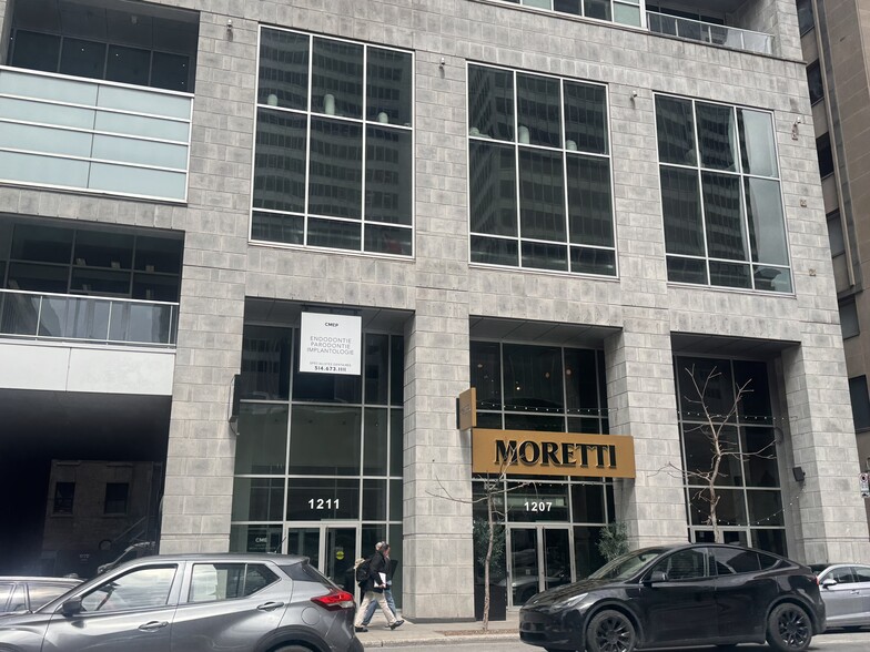 1059 Rue Wellington, Montréal, QC à vendre - Photo du bâtiment - Image 2 de 2