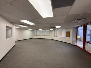 6900 E 47th Avenue Dr, Denver, CO for lease Interior Photo- Image 2 of 23
