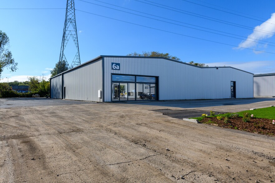 Waterton Rd, Bridgend à vendre - Photo du bâtiment - Image 1 de 8