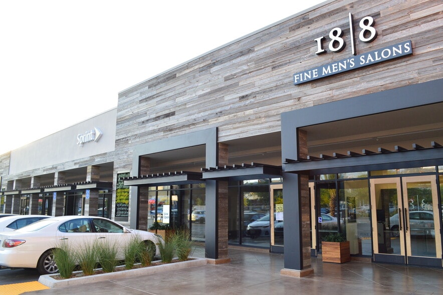 4500-4550 Van Nuys Blvd, Van Nuys, CA for lease - Building Photo - Image 1 of 10
