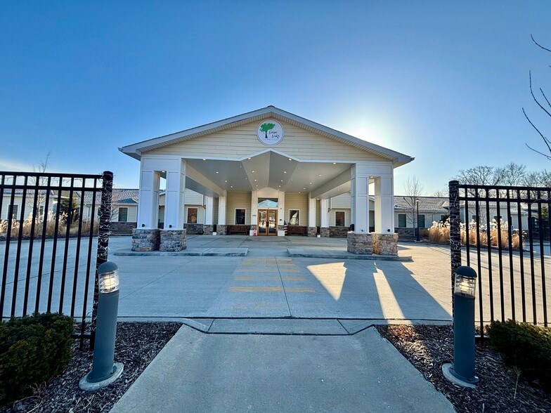 3451 Clarkston Rd, Lake Orion, MI for sale - Building Photo - Image 2 of 14