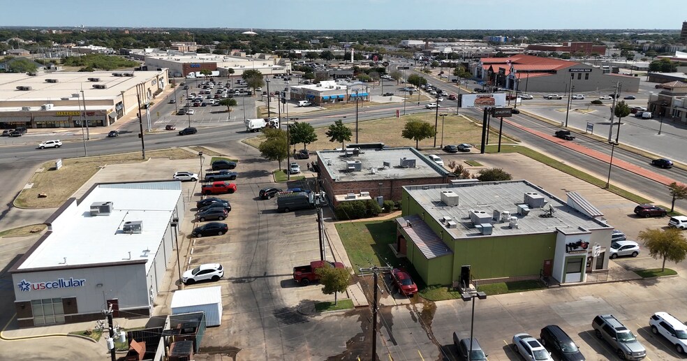 3902 Call Field Rd, Wichita Falls, TX à louer - Aérien - Image 2 de 3