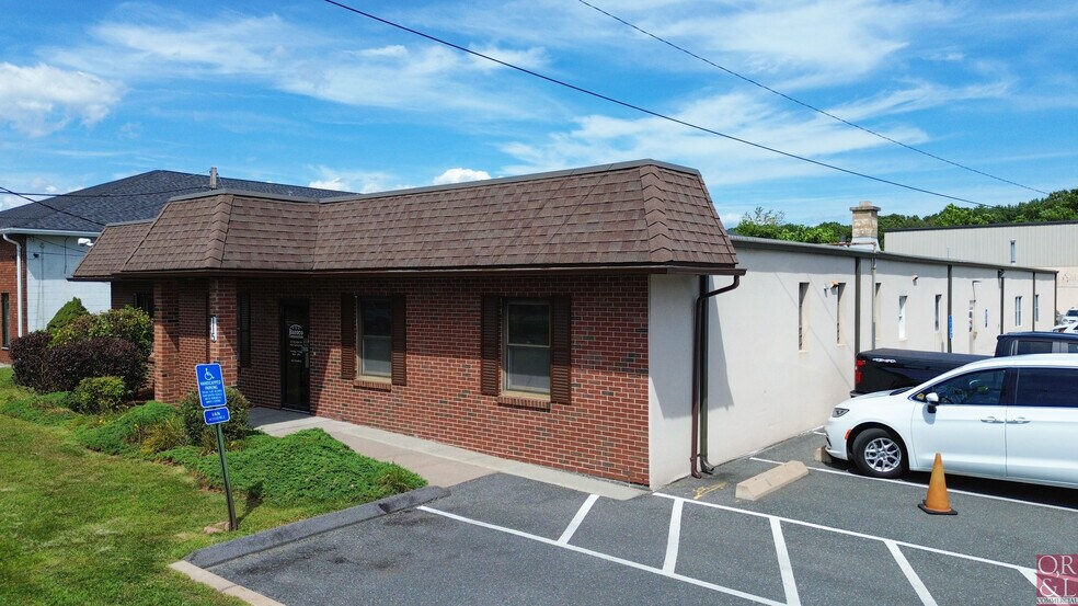115 Wayside Ave, West Springfield, MA for sale - Building Photo - Image 2 of 6