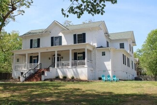 More details for 113 Appomattox St, Farmville, VA - Multifamily for Sale