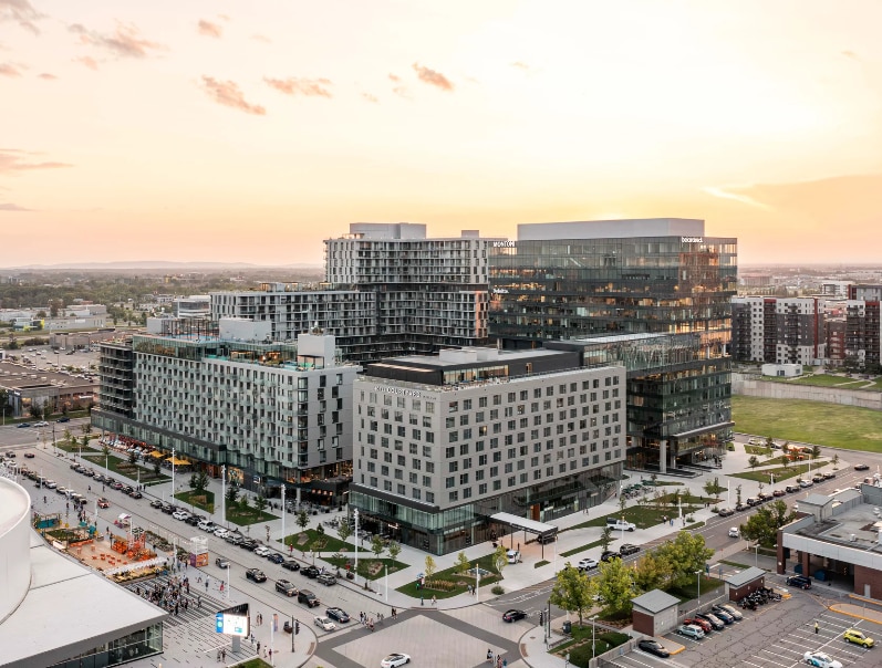 2000 Rue Jacques-Tétreault, Laval, QC à louer Photo principale- Image 1 de 2