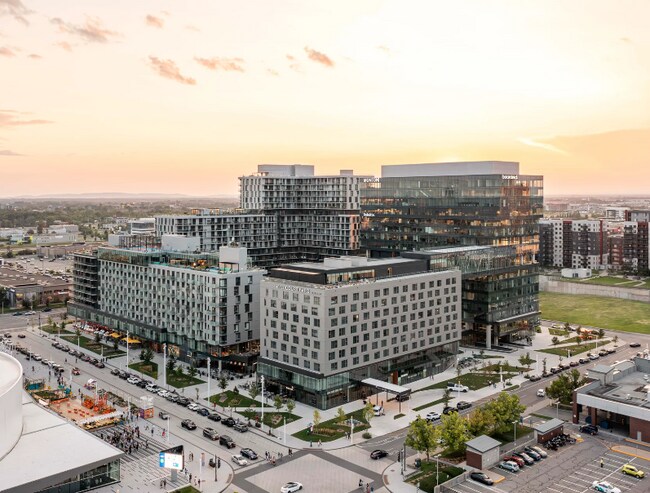 Plus de détails pour 2000 Rue Jacques-Tétreault, Laval, QC - Bureau, Commerce de détail à louer