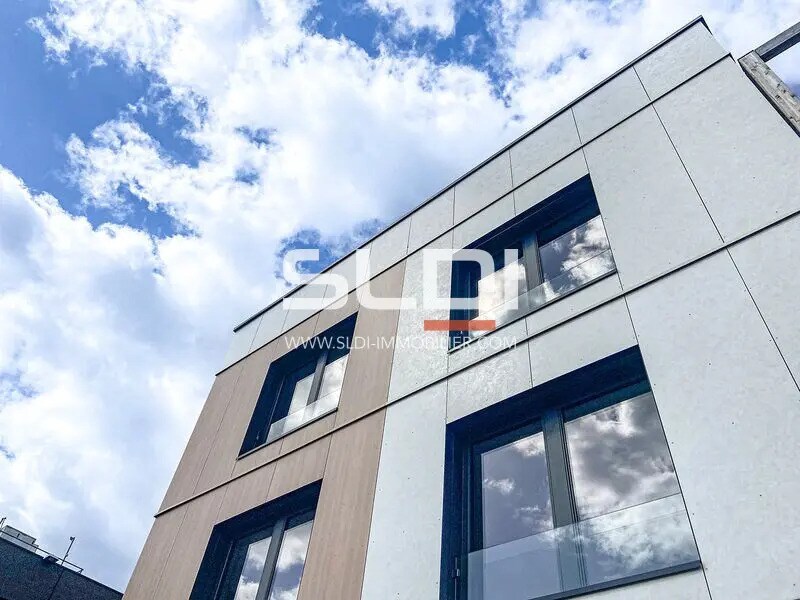 Rue Du Docteur Pravaz, Sainte-Foy-lès-Lyon for lease Building Photo- Image 1 of 13