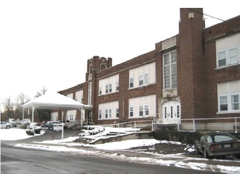 144 Main St, Phelps, NY à louer - Photo du bâtiment - Image 2 de 7