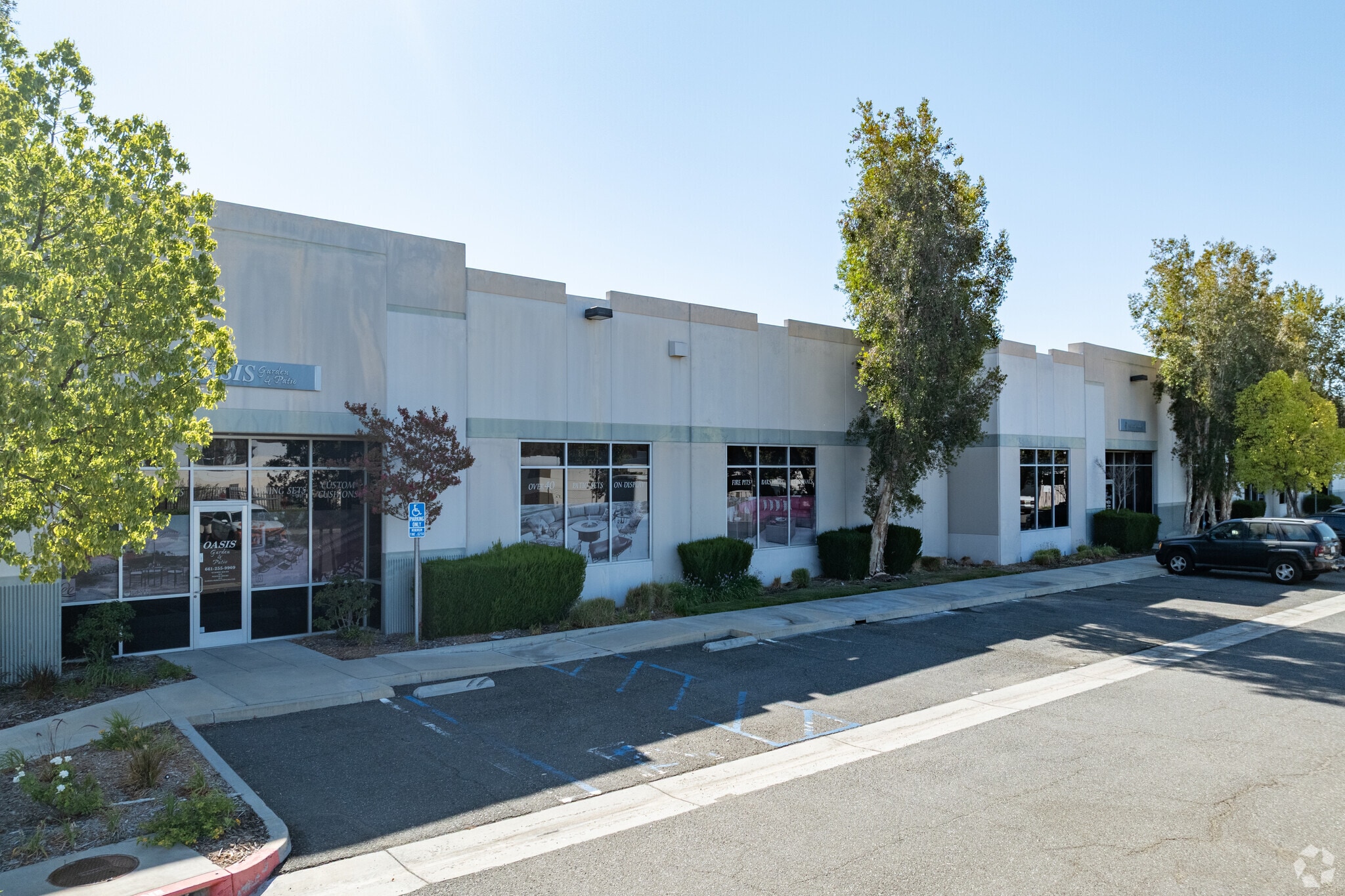 21182 Centre Pointe Pky, Santa Clarita, CA à louer Photo du bâtiment- Image 1 de 14