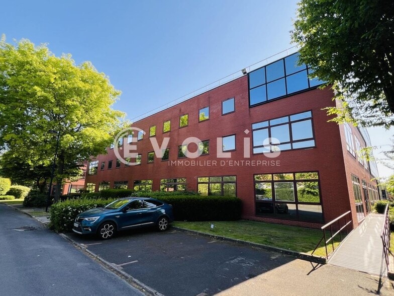 14 Rue Galilée, Champs-sur-Marne for lease - Building Photo - Image 1 of 8
