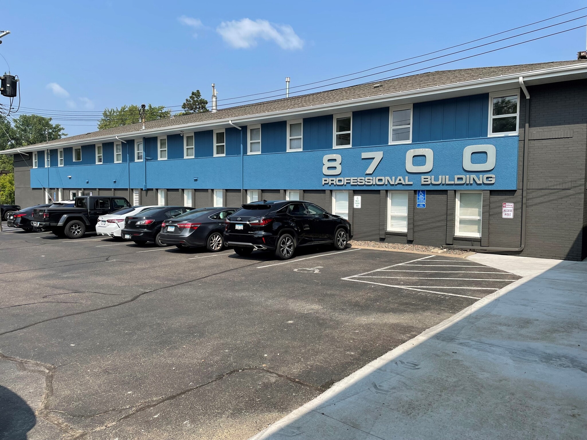 8700 W 36th St, Saint Louis Park, MN for lease Primary Photo- Image 1 of 20