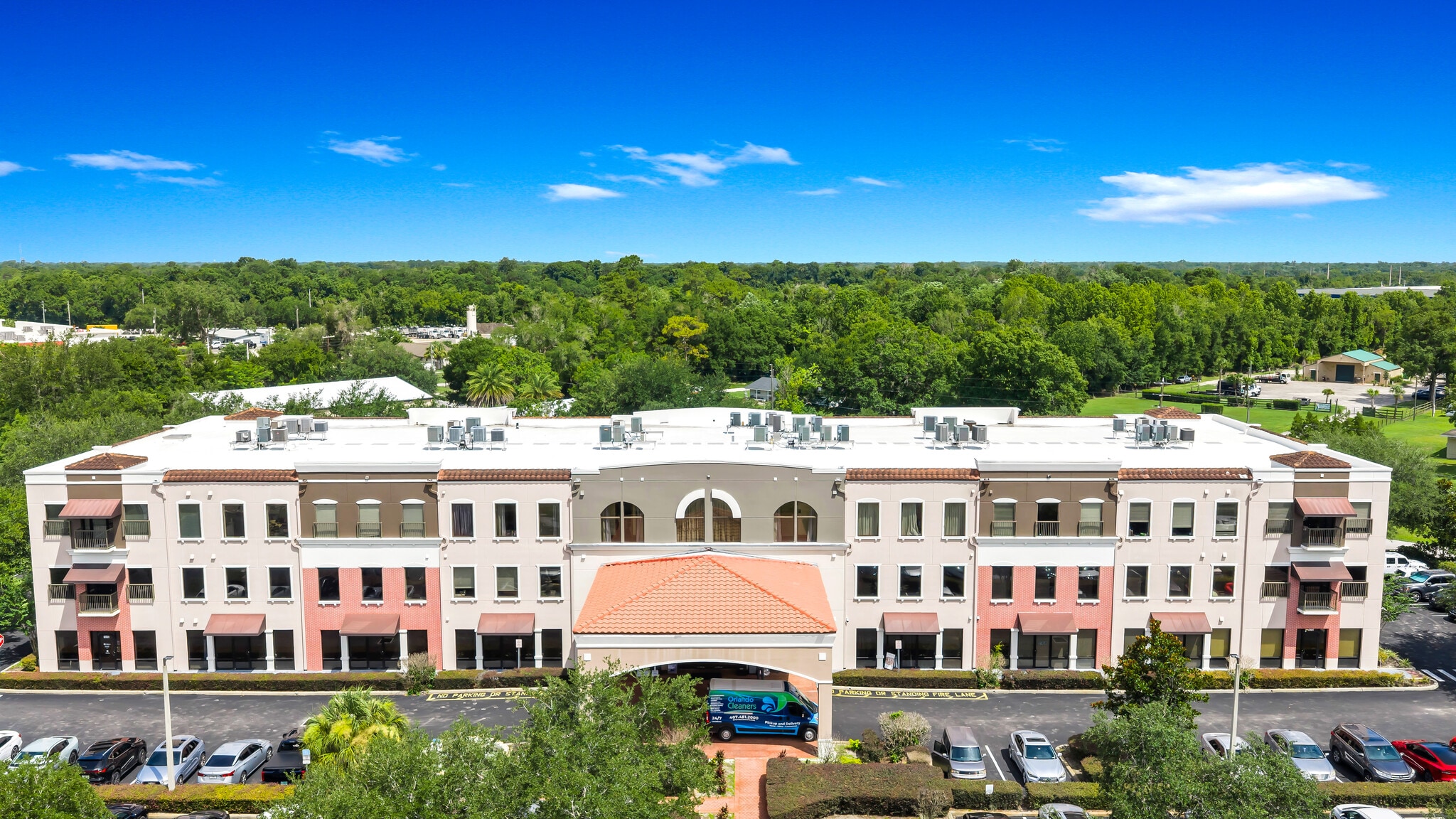 2572 W State Road 426, Oviedo, FL for lease Building Photo- Image 1 of 4