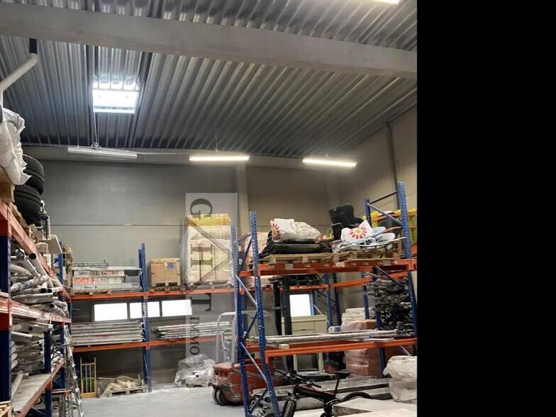 Industrial in Bussy-Saint-Georges for sale - Building Photo - Image 2 of 4