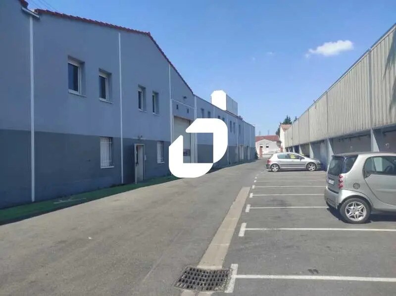 8-10 Rue Henri Dunant, Chevilly-Larue à louer Photo du bâtiment- Image 1 de 35