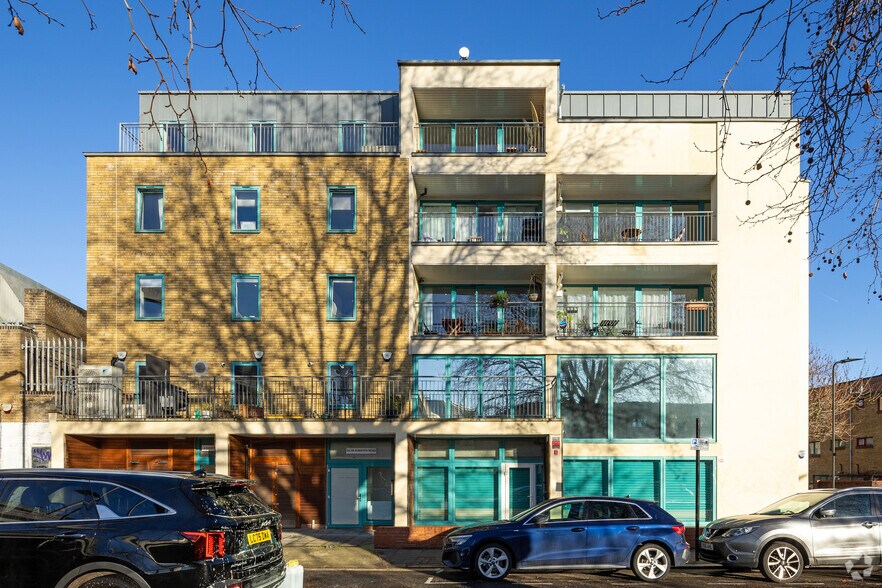 3-5 Dunston Rd, Londres à louer - Photo du bâtiment - Image 3 de 3