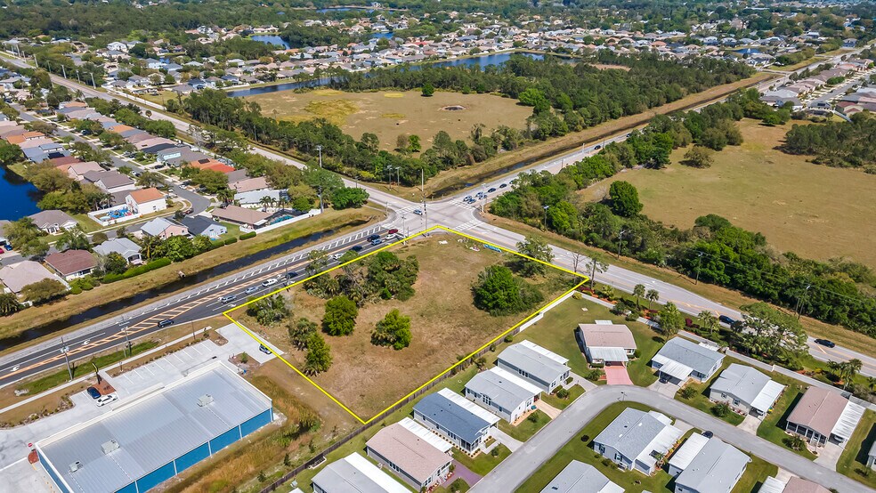 Hollywood and Eber Boulevard, Melbourne, FL à vendre - Photo du bâtiment - Image 2 de 7