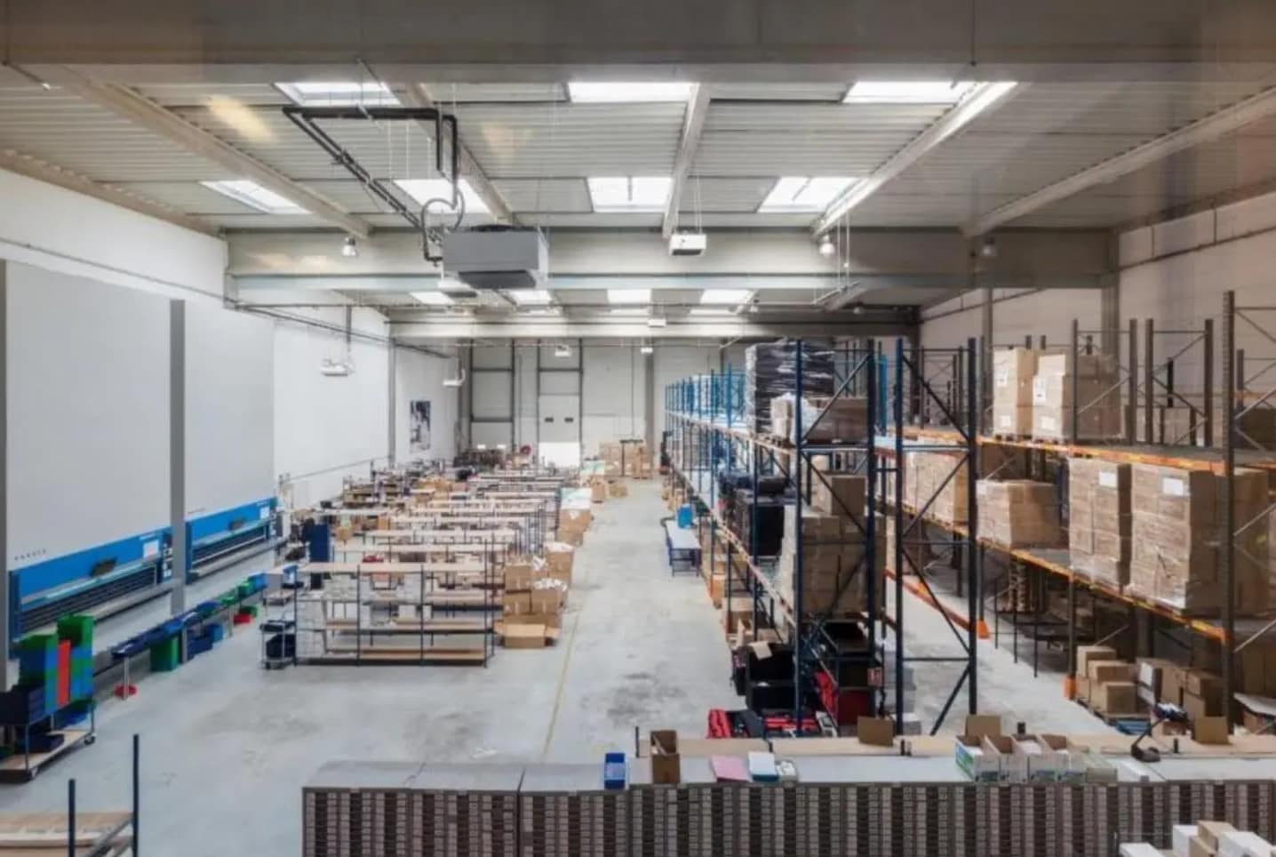 10 Rue Du Commandant D'estienne D'orves, Villeneuve-la-Garenne for lease Interior Photo- Image 1 of 4