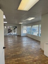 68487 E Palm Canyon Dr, Cathedral City, CA for lease Interior Photo- Image 2 of 3