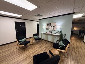 3015 E Skelly Dr, Tulsa, OK for lease Interior Photo- Image 2 of 5