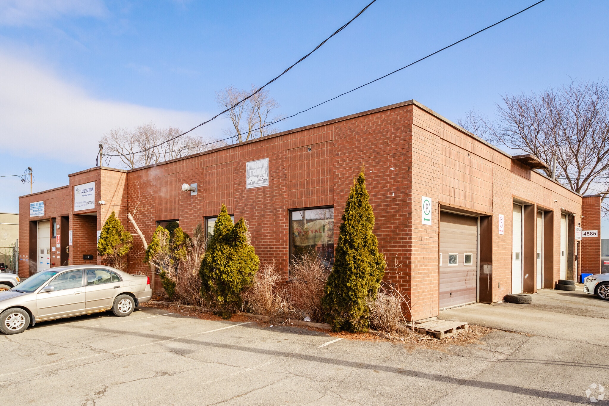 4885 Rue De Sorel, Montréal, Qc, Montréal, QC for sale Primary Photo- Image 1 of 4