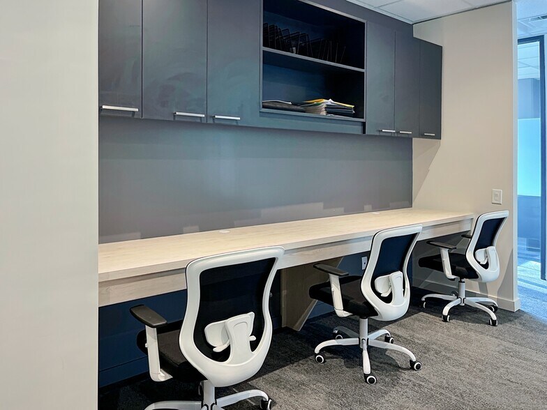 4763-4789 Yonge St, Toronto, ON à louer - Photo intérieure - Image 2 de 13