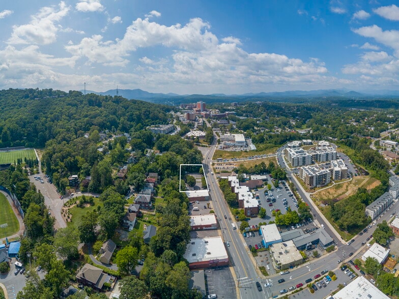 272 Biltmore Ave, Asheville, NC for sale - Building Photo - Image 3 of 7