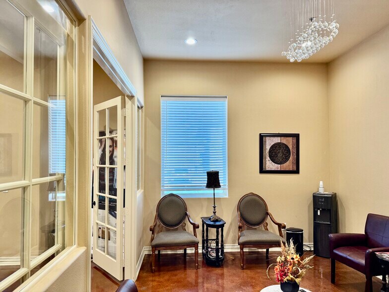 4441 Long Prairie Rd, Flower Mound, TX à vendre - Photo du bâtiment - Image 2 de 9