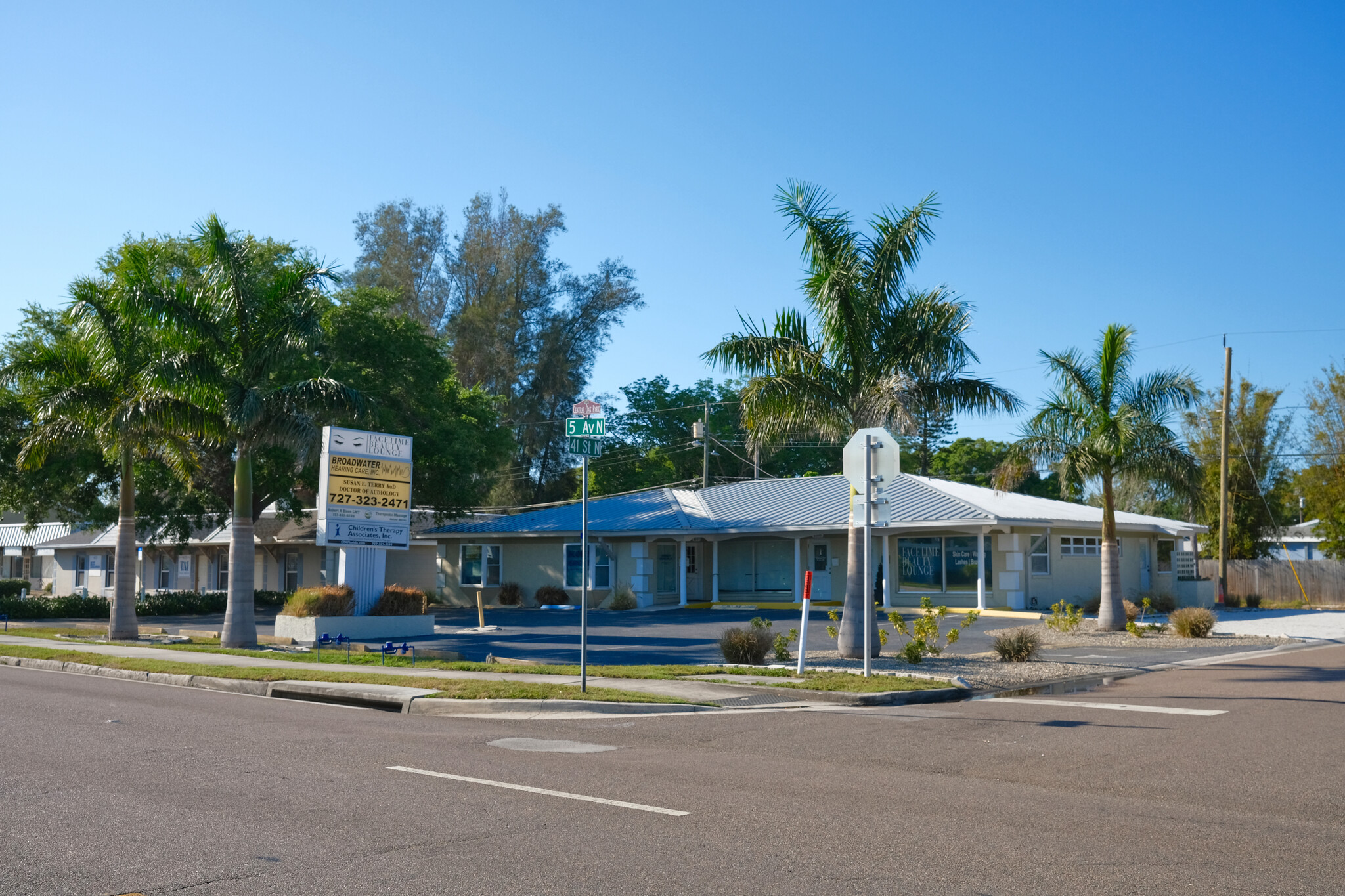 4107 5th Ave N, Saint Petersburg, FL à vendre Photo du bâtiment- Image 1 de 1