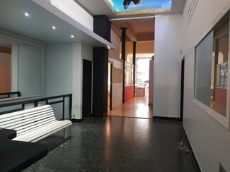 Plus de détails pour Carrer de Girona, Barcelone - Bureau/Commerce de détail à louer