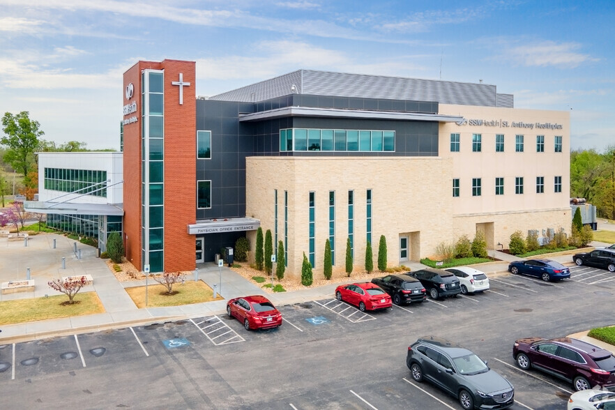 13500 S Tulsa Dr, Oklahoma City, OK à louer - Photo du bâtiment - Image 1 de 6